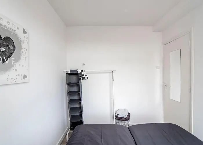 Papillon Flat * زاندفورت