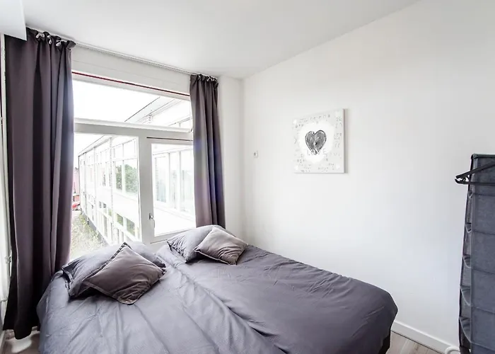 Papillon Flat * زاندفورت